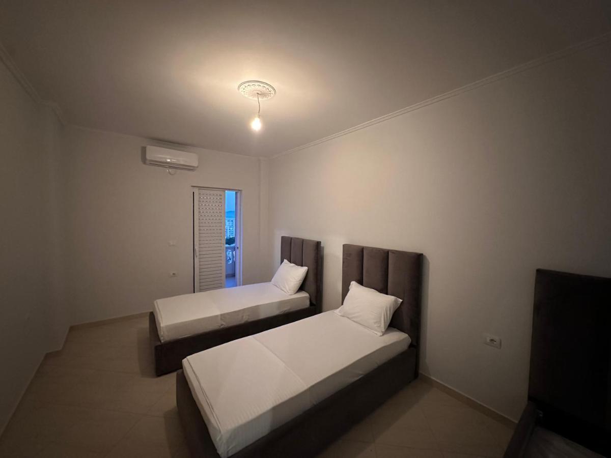 Ermis Apartament Appartamento Sarandë Esterno foto
