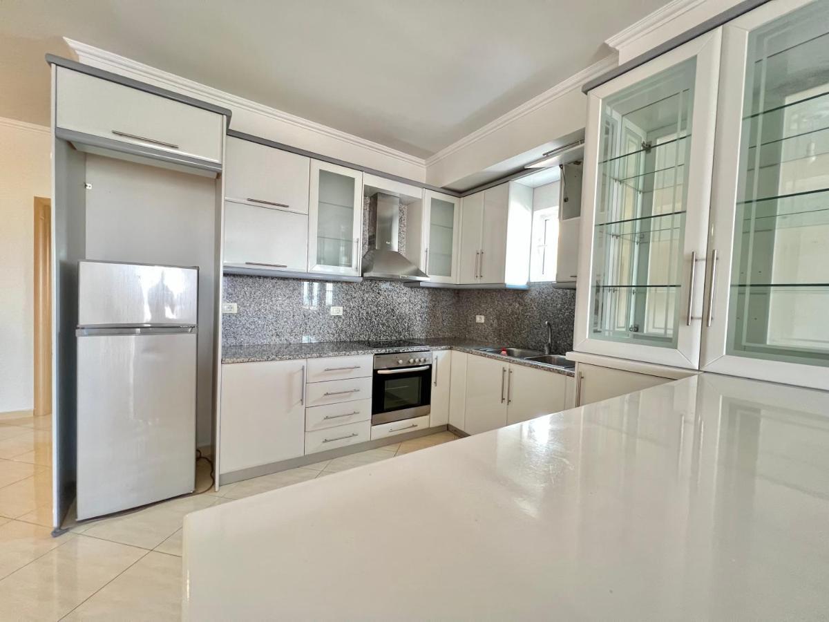 Ermis Apartament Appartamento Sarandë Esterno foto